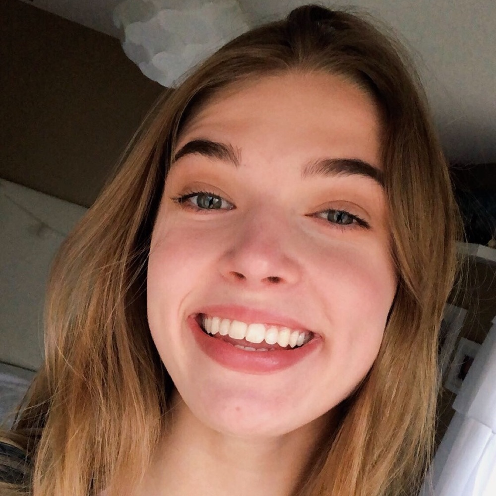 Meet your Posher, Amelia